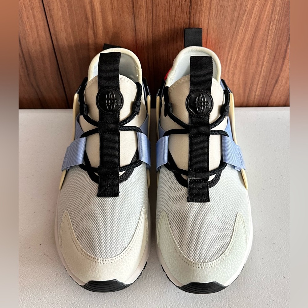 Nike Air Huarache City Low Size 7 - Picture 12 of 15
